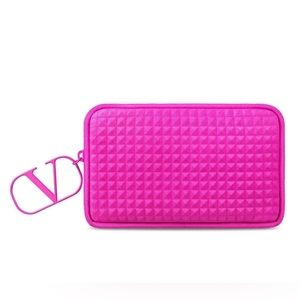 ✨Valentino Garavani V Logo Studded Hot Pink Fuchsia Mini Clutch beauty…